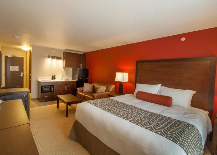 The Kanata by BCMInns Invermere