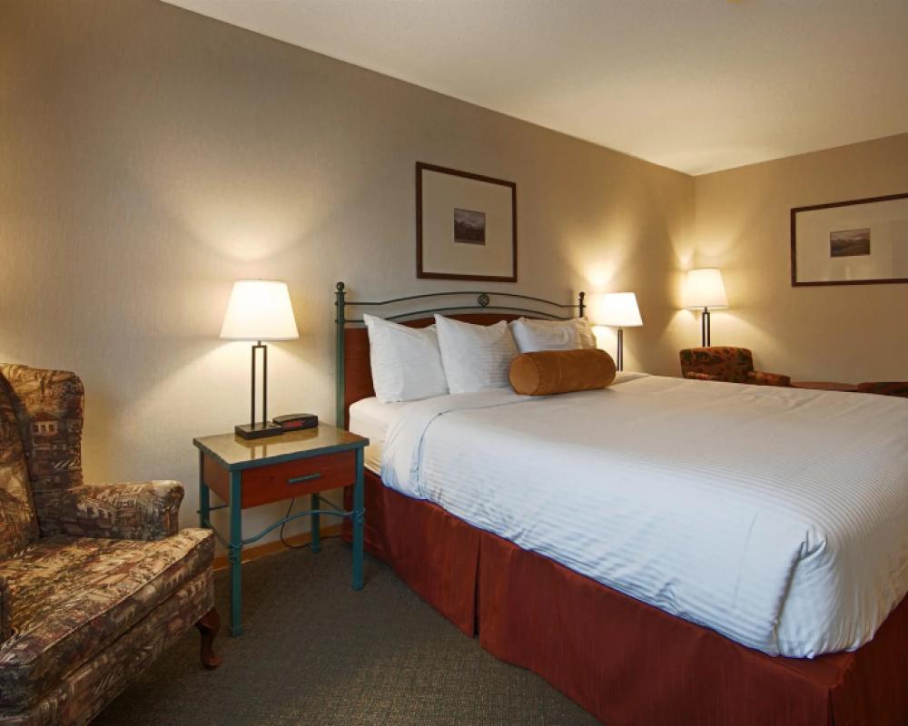 фото Invermere Inn