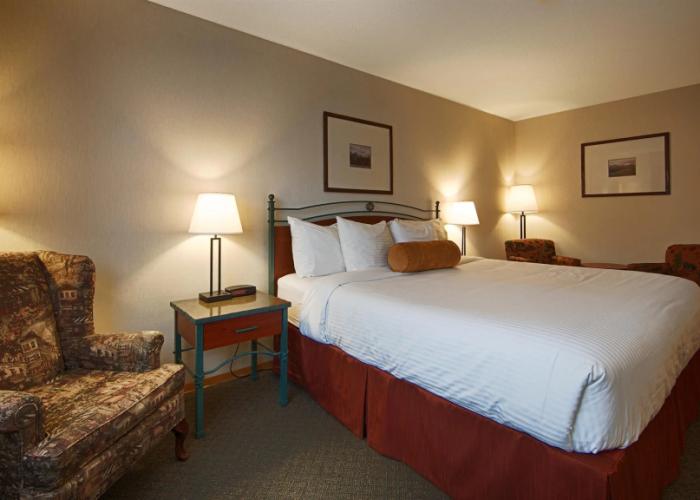 Invermere Inn