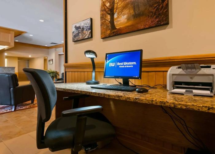 Invermere Inn
