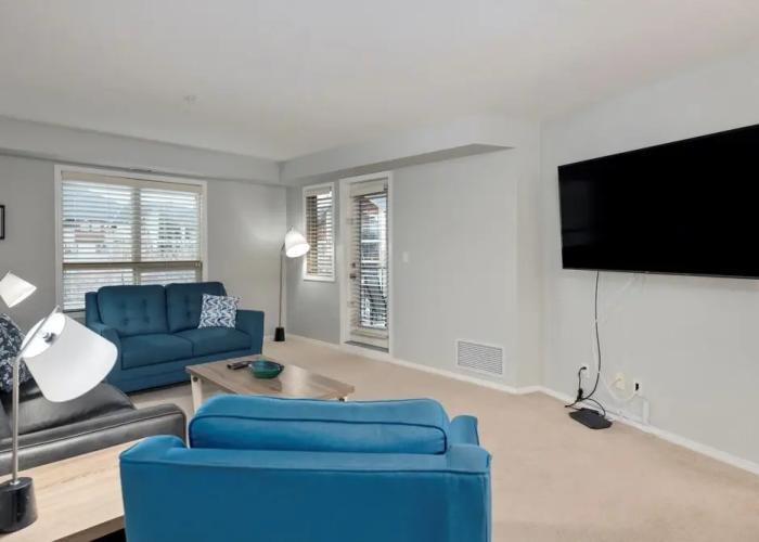 AMAZING 3Br Condo | Heated Pool & Hot Tub | Hm Theatre | Fire Table | Pool Table