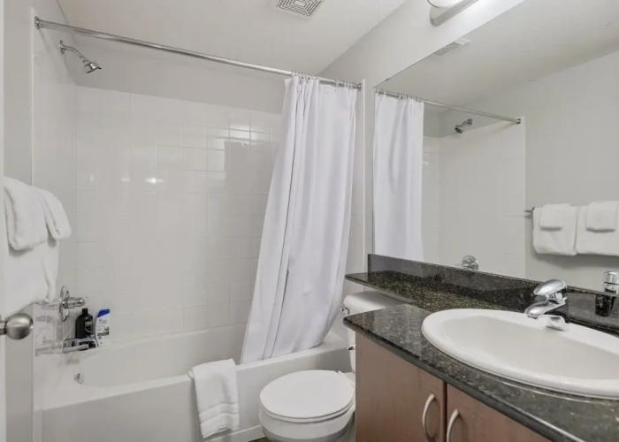AMAZING 3Br Condo | Heated Pool & Hot Tub | Hm Theatre | Fire Table | Pool Table