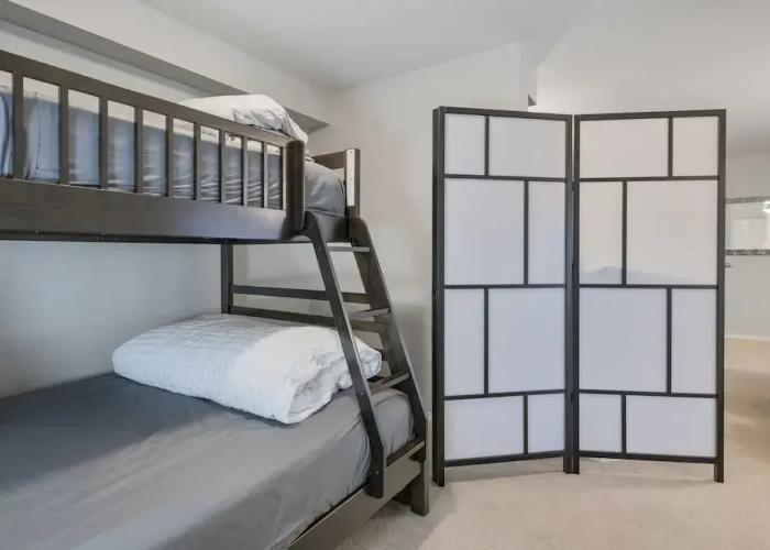 AMAZING 3Br Condo | Heated Pool & Hot Tub | Hm Theatre | Fire Table | Pool Table
