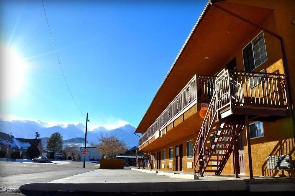 Mt Whitney Motel