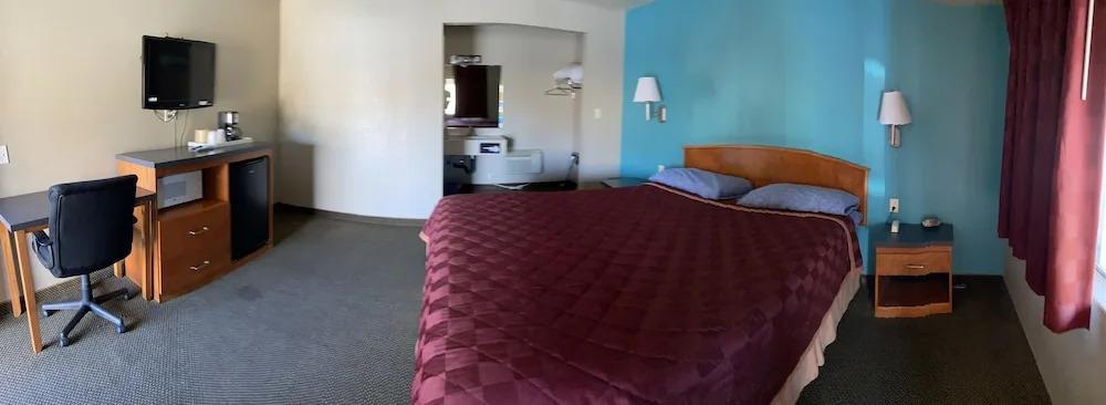 Lone Pine Budget Inn