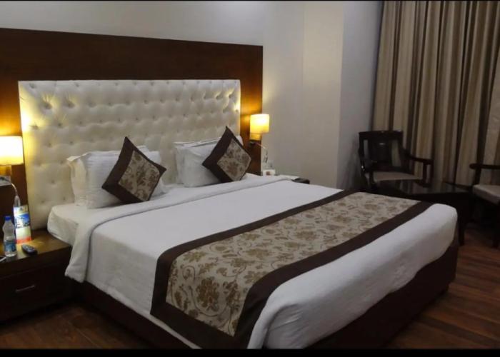 Hotel Seven Hills Tower