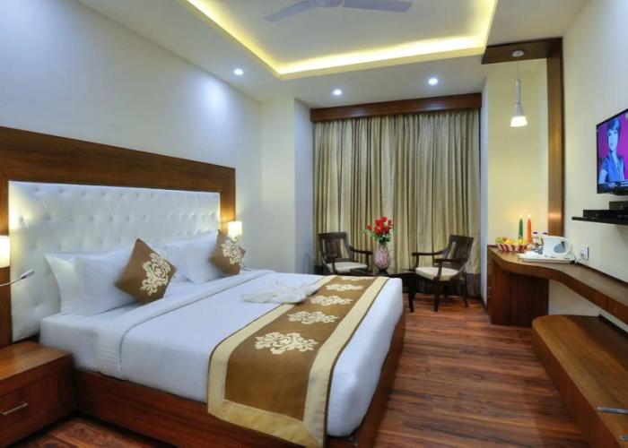 Hotel Seven Hills Tower