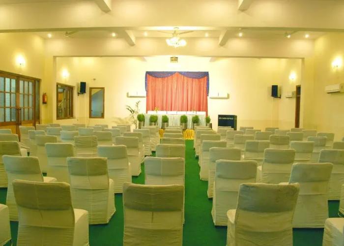 Chandra Pushp Palace