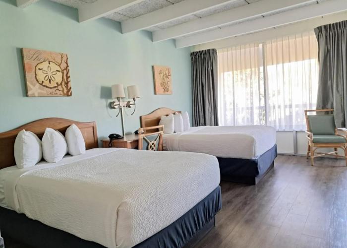 Days Inn & Suites by Wyndham Jekyll Island