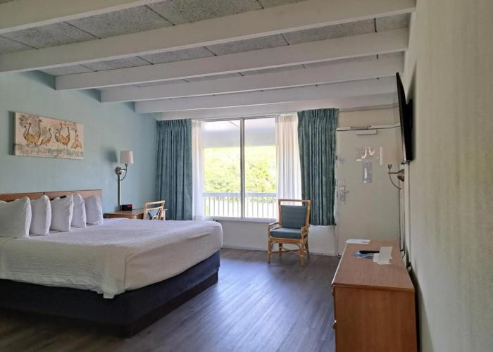 Days Inn & Suites by Wyndham Jekyll Island