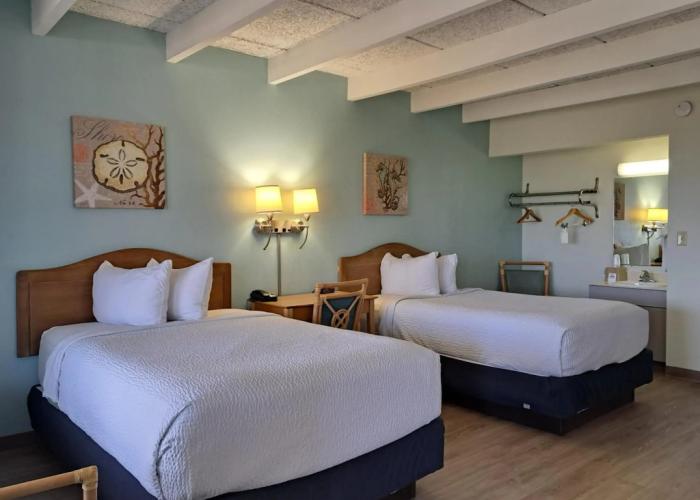 Days Inn & Suites by Wyndham Jekyll Island