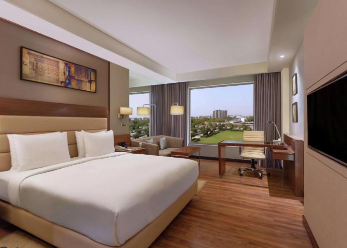 DoubleTree by Hilton Agra