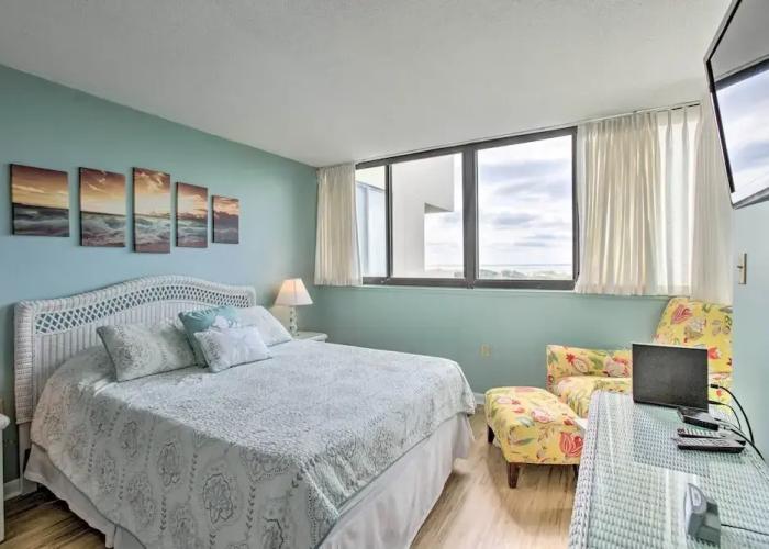 Sands Villa Resort Oceanfront Condo With Pools!