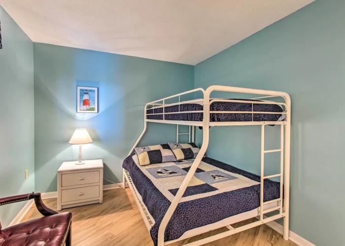 Sands Villa Resort Oceanfront Condo With Pools!