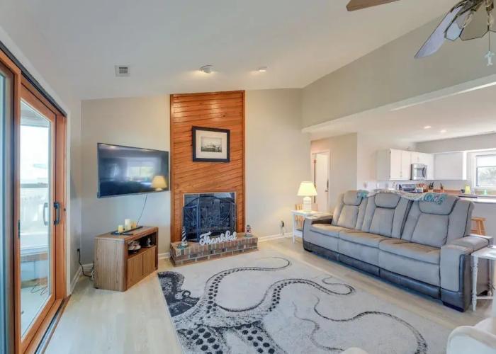 Atlantic Beach Home By Fort Macon State Park