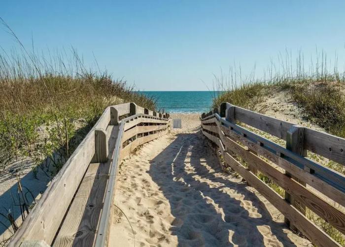 Barefoot Ventures 4 Bedroom Townhouse by RedAwning