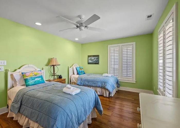 The Amadeus 5 Bedroom Home by RedAwning