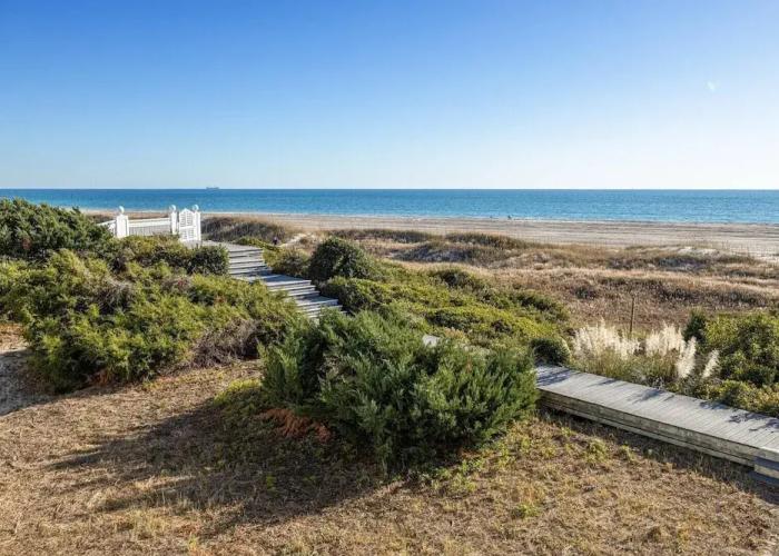 Dolphin Dreams 5 Bedroom Home by RedAwning