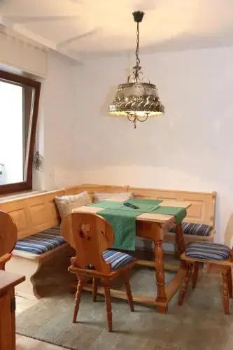 Hotel-Garni & Hostel Sandwirt