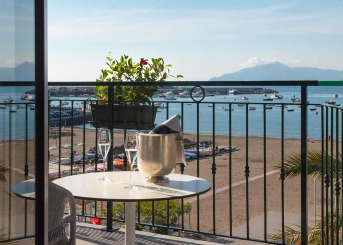 Miramare Suites