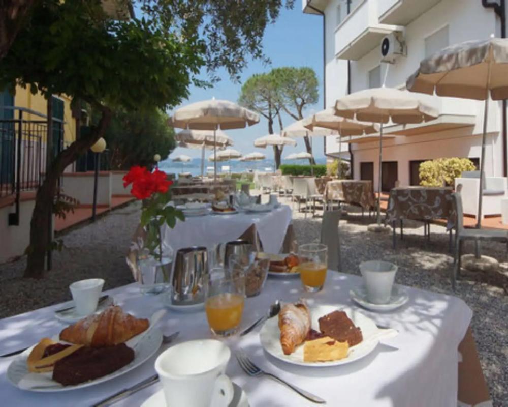 фото Hotel Saviola
