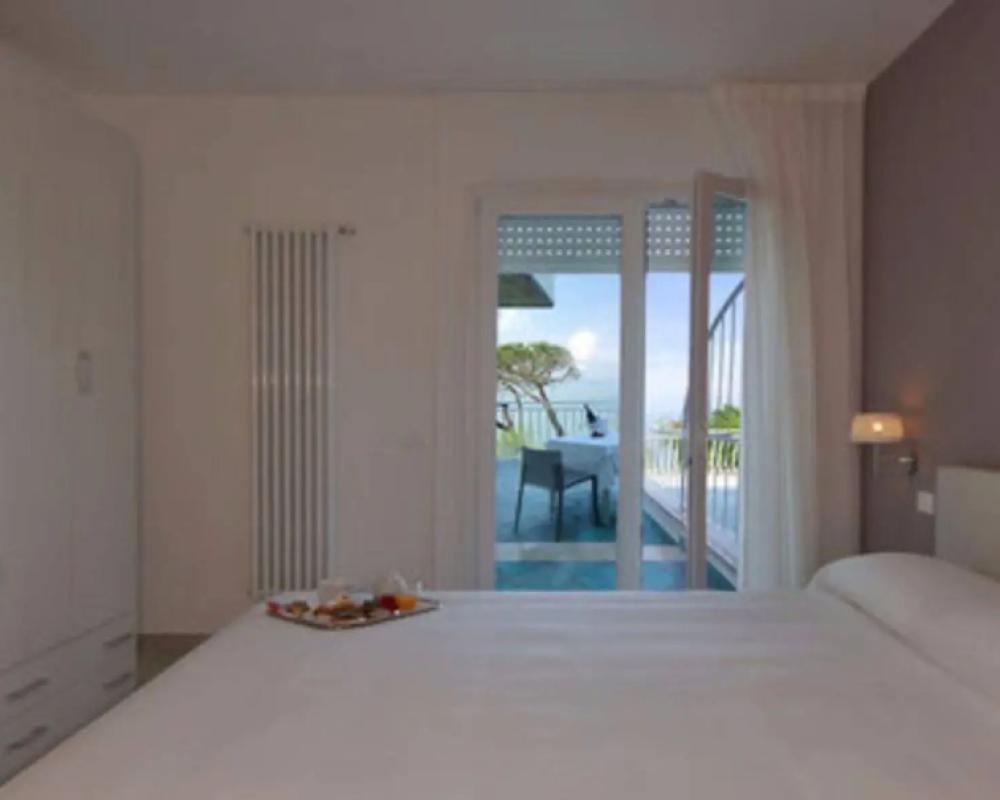 фото Hotel Saviola