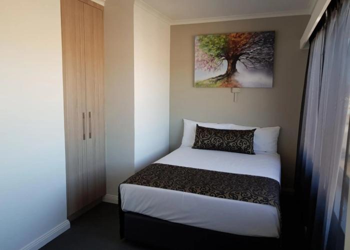 Burnie Central Townhouse Hotel