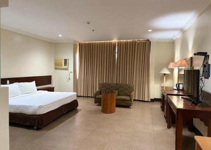 Dotties Place Hotel and Restaurant