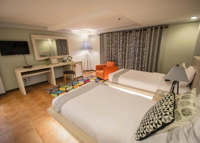 Almont City Hotel