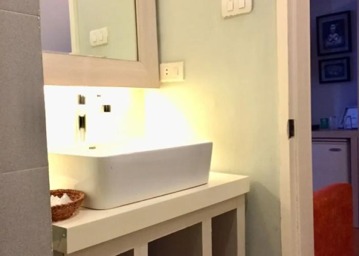 Almont City Hotel