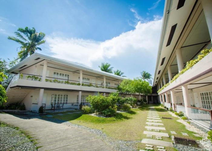 Almont Inland Resort