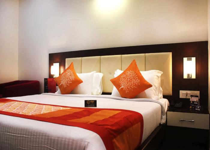 Hotel Taj Heights
