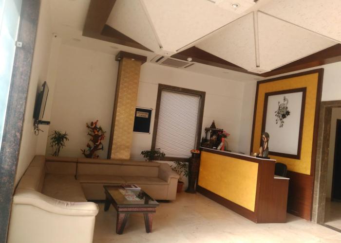 Hotel Taj Heights