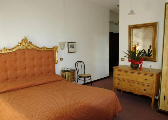 3 Esse Country House