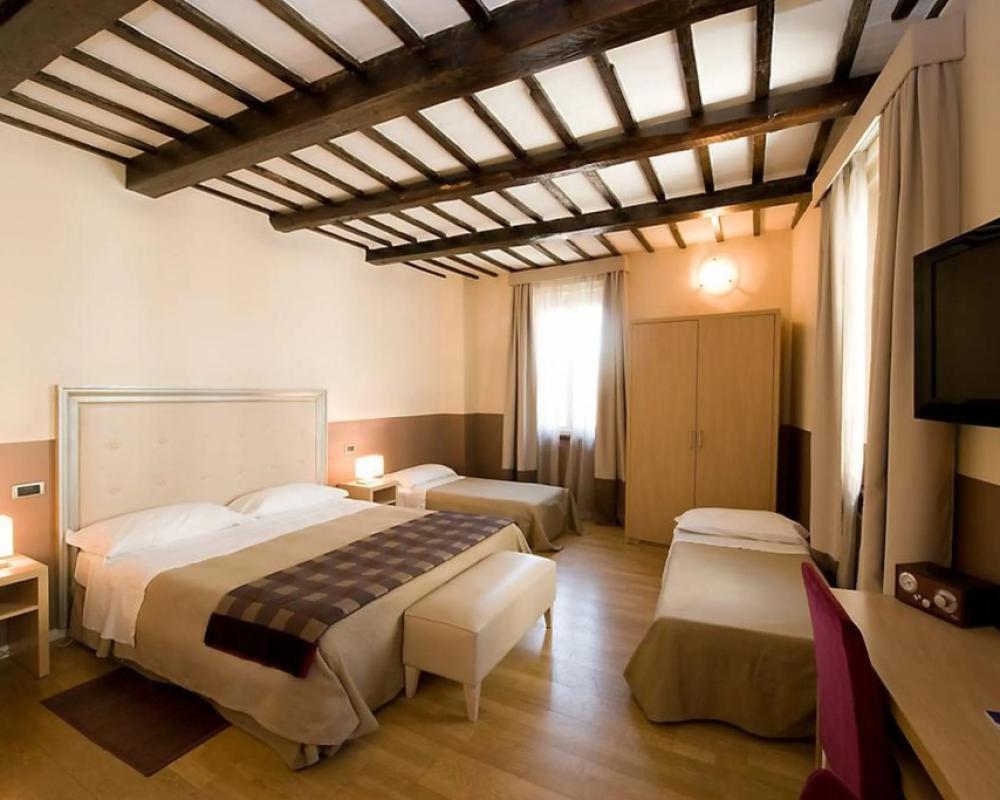 фото Hotel Alexander