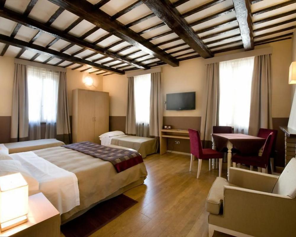 фото Hotel Alexander