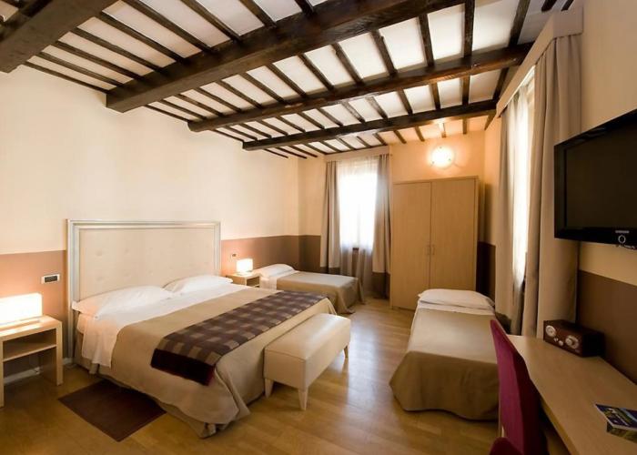 Hotel Alexander