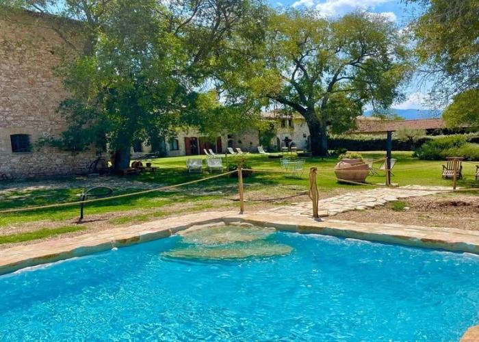 Spoleto Biofarm - 8 Guests - With Salt Water Pool - Beautiful Exclusive Grounds