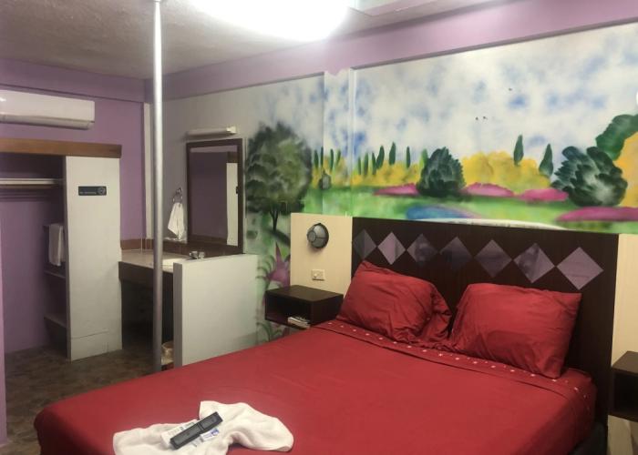 Best Time Inn Hotel - Car Rental