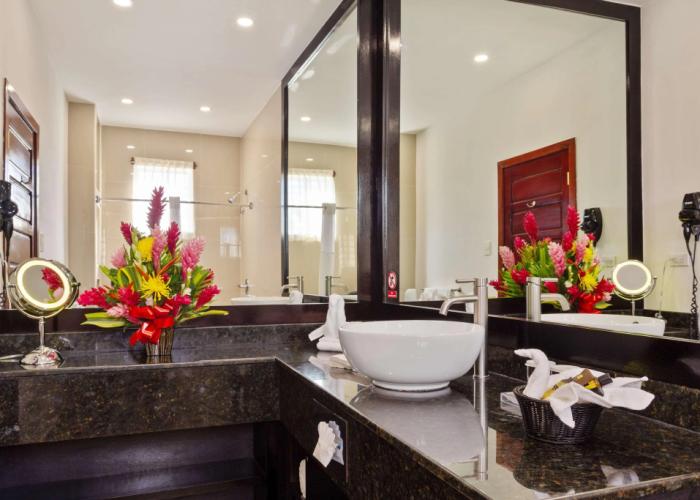 Best Western Plus Belize Biltmore Plaza