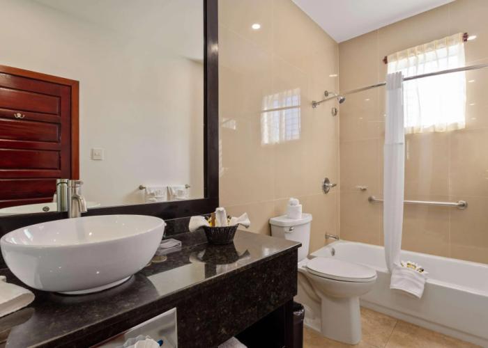 Best Western Plus Belize Biltmore Plaza