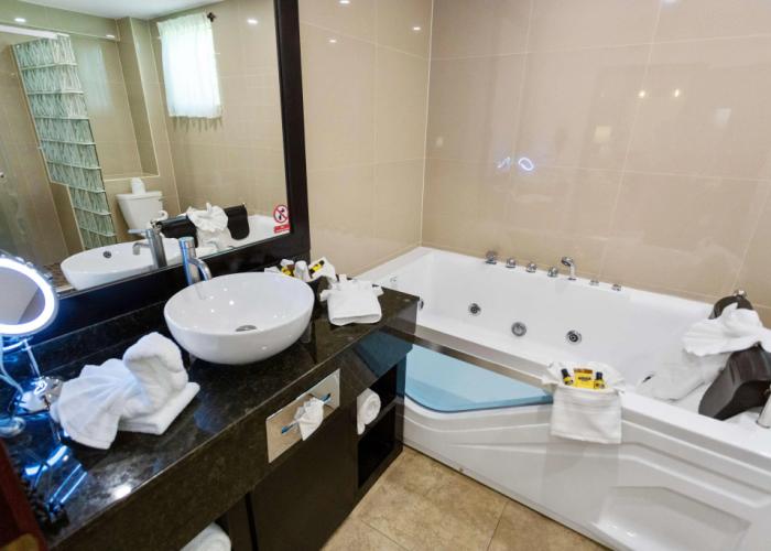 Best Western Plus Belize Biltmore Plaza