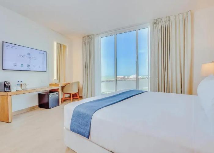 Fort George Hotel & Spa