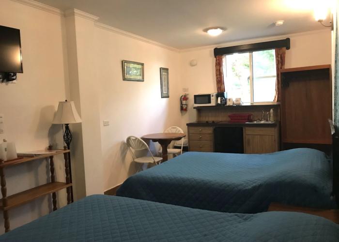 Easy Inn