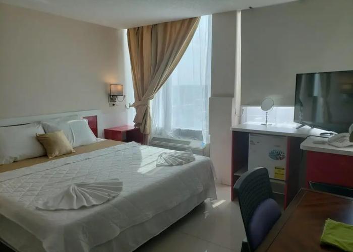 Golden Tree Hotel
