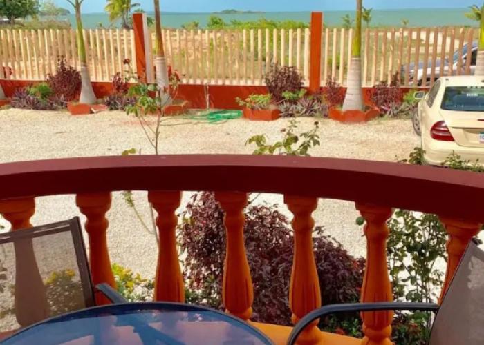 Chupaflor - Alexander Luxury & Executive Suites