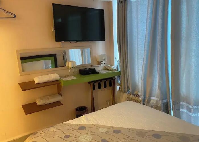 Golden Tree Hotel