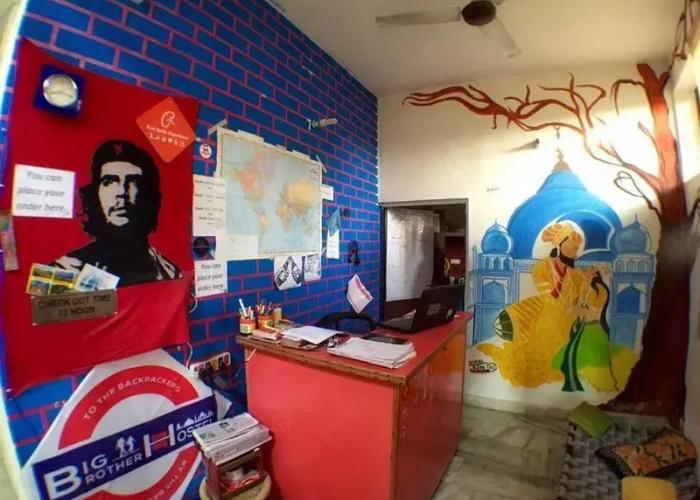 Big Brother Hostel Agra