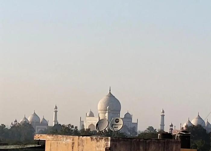 Big Brother Hostel Agra
