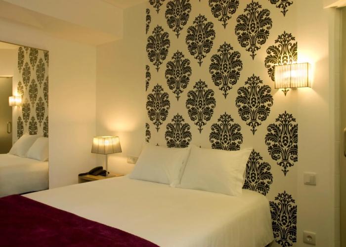 Hotel Genesis